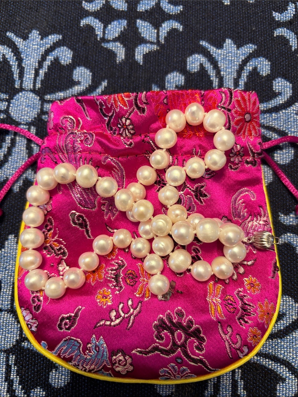 Classic White Pearl Necklace - Elegant Lustrous Pearls